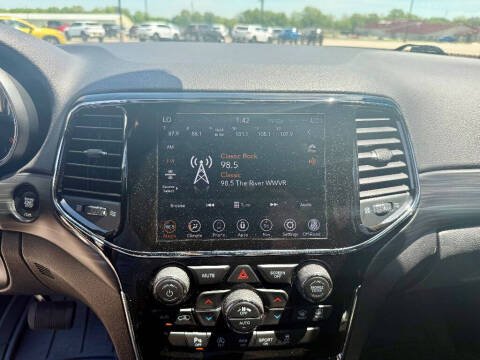 2020 Jeep Grand Cherokee Laredo E