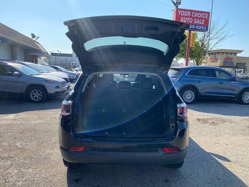 2022 Jeep Compass Latitude Lux