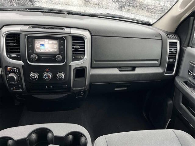 2024 RAM 1500 Classic SLT