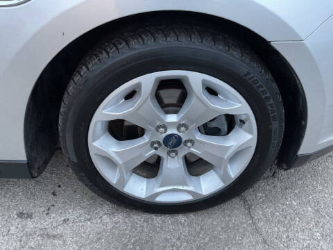 2012 Ford Taurus SEL