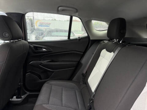 2025 Chevrolet Trax LS