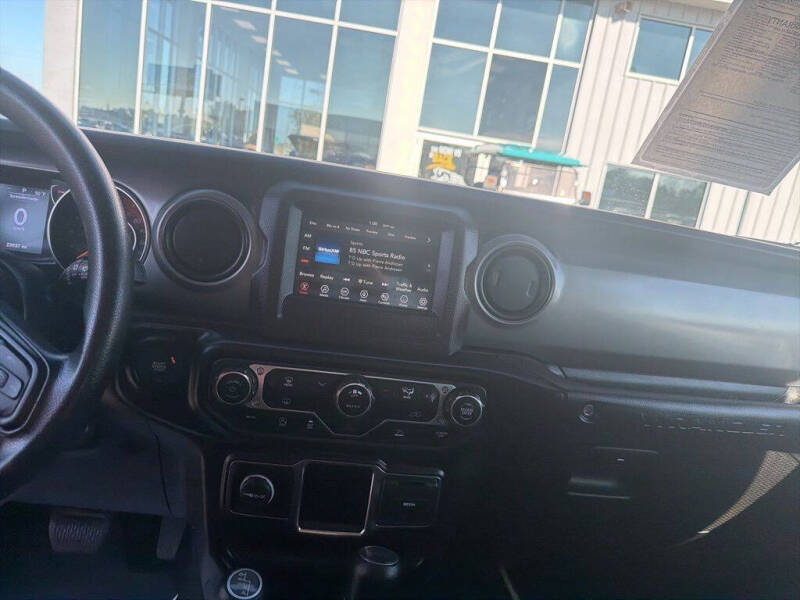 2022 Jeep Wrangler Willys