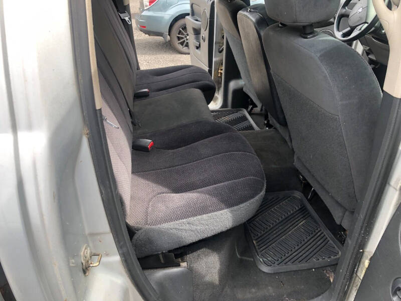 2004 Dodge Ram Pickup 2500