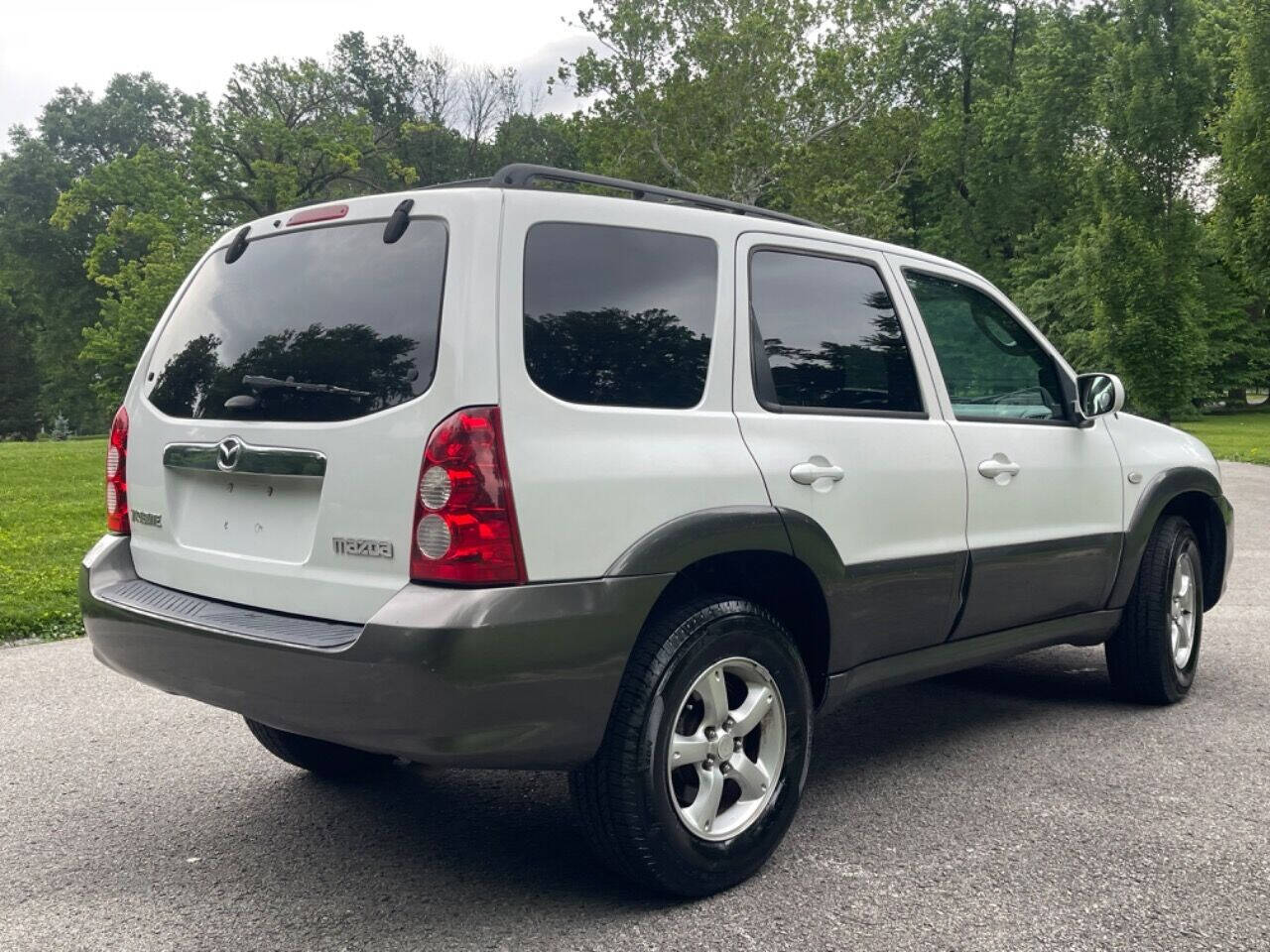 2005 Mazda Tribute for sale at Tower Grove Auto in Saint Louis, MO