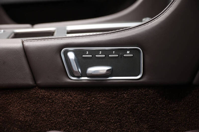 2012 Aston Martin Virage Volante