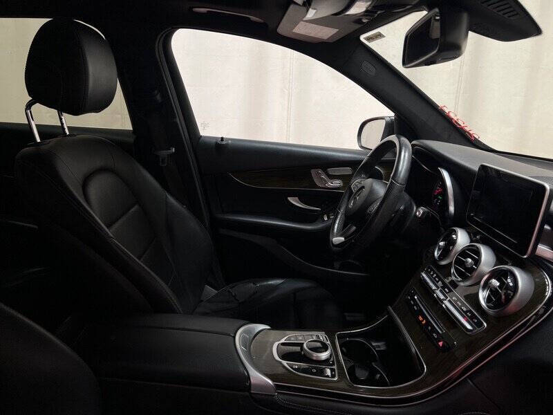 2019 Mercedes-Benz GLC GLC 300