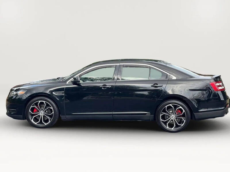 2016 Ford Taurus SHO