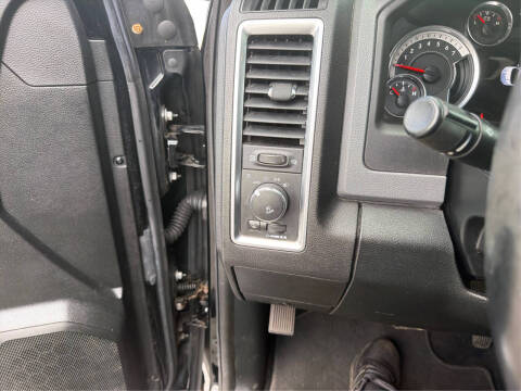 2014 RAM 1500 SLT
