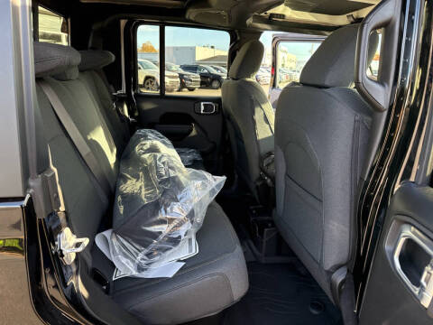 2026 Jeep Gladiator Willys