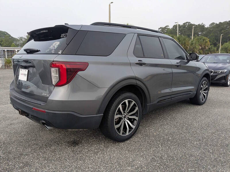 2022 Ford Explorer ST-Line