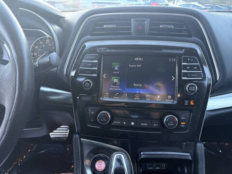 2017 Nissan Maxima 3.5 SR