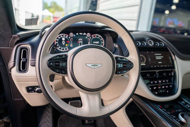 2021 Aston Martin DBX 11