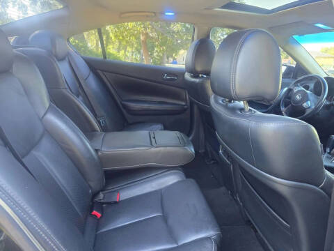 2014 Nissan Maxima
