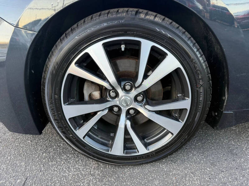 2017 Nissan Maxima