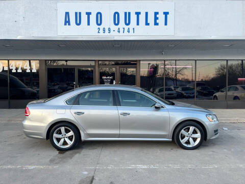 2012 Volkswagen Passat for sale at Auto Outlet in Des Moines IA