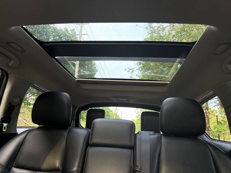 2017 Nissan Pathfinder SL