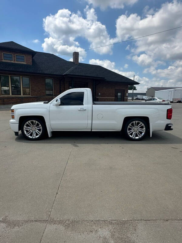 Chevrolet Silverado 1500's photo