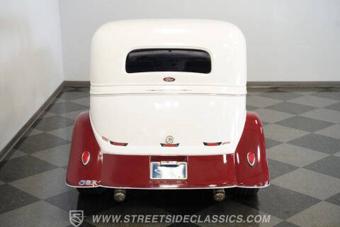 1933 Ford Victoria