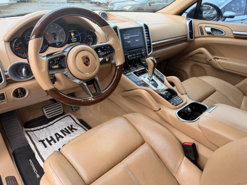 2017 Porsche Cayenne S