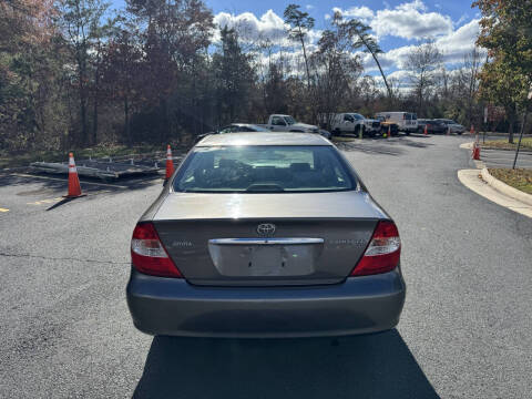 2004 Toyota Camry LE