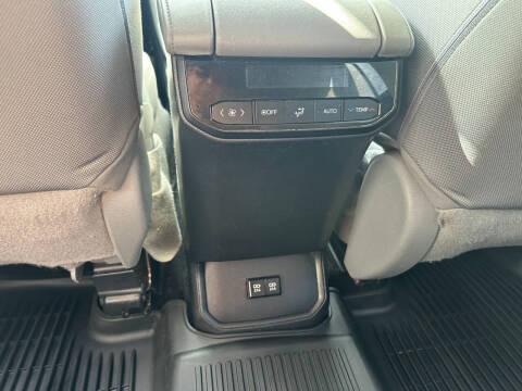 2020 Toyota Highlander L