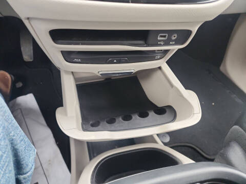 2017 Chrysler Pacifica Touring-L Plus