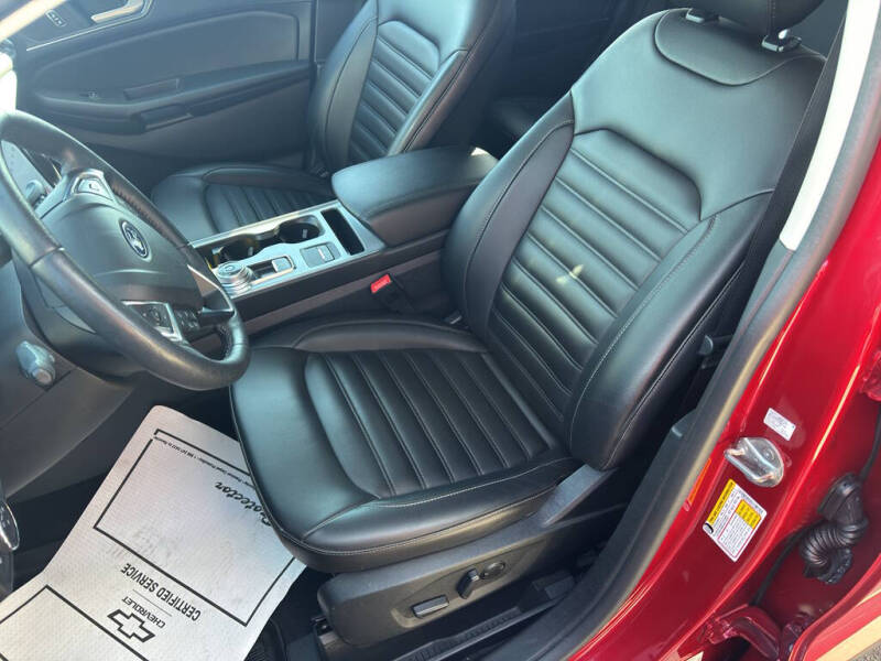 2022 Ford Edge SEL