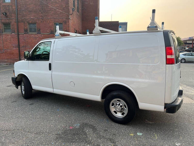 2018 Chevrolet Express 2500
