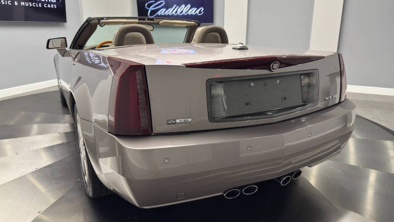 2004 Cadillac XLR