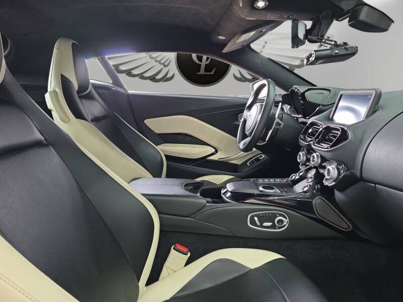 2020 Aston Martin Vantage