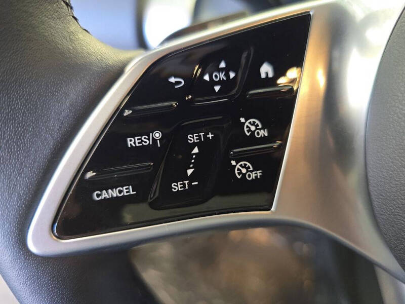 2025 Mercedes-Benz GLB GLB 250