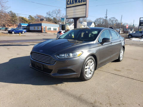 2016 Ford Fusion for sale at RIVERSIDE AUTO SALES in Sioux City IA