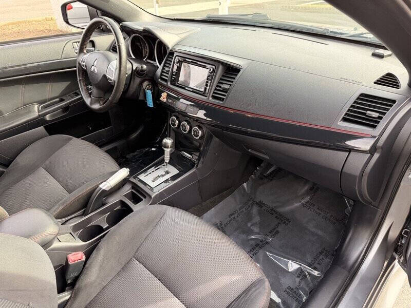 2017 Mitsubishi Lancer LE