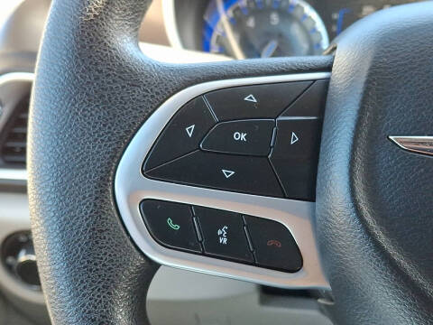 2021 Chrysler Voyager L