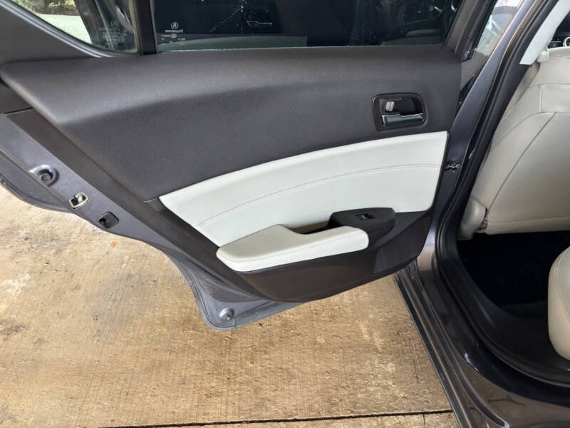 2017 Acura ILX w/Premium