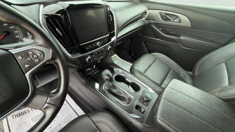 2023 Chevrolet Traverse LT Leather