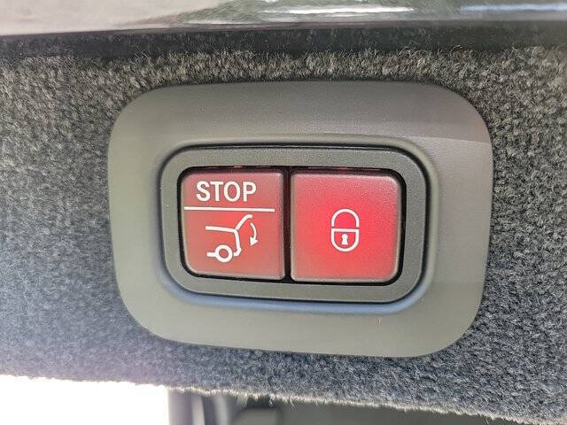 2023 Aston Martin DBX 707