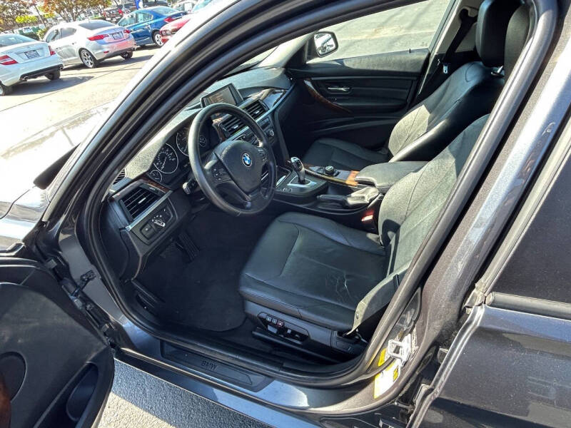 2013 BMW 3 Series 328i