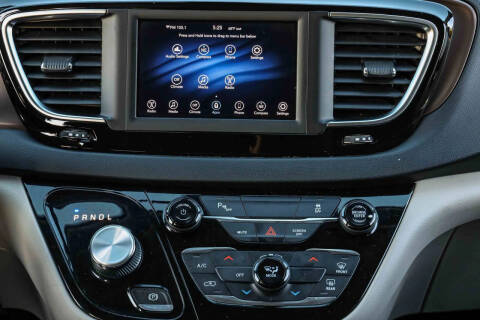 2019 Chrysler Pacifica L