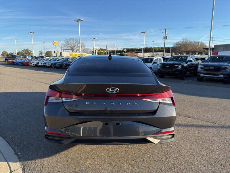 2021 Hyundai Elantra