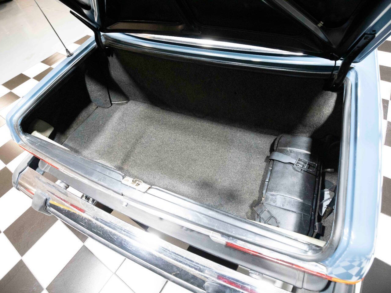 1977 Mercedes-Benz 450 SL 31