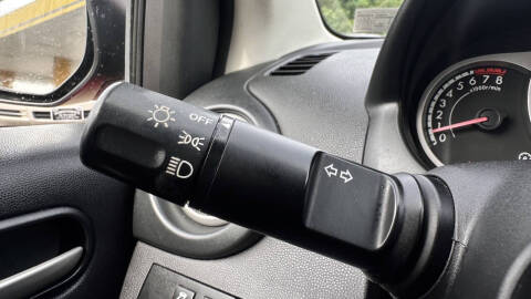 2013 Mazda MAZDA2 Sport