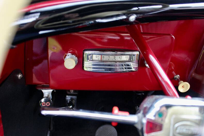 1948 Willys Overland Jeepster