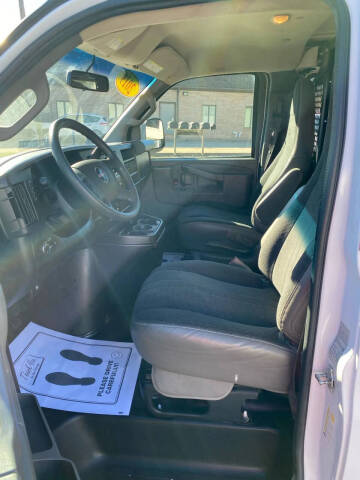 2019 GMC Savana 2500
