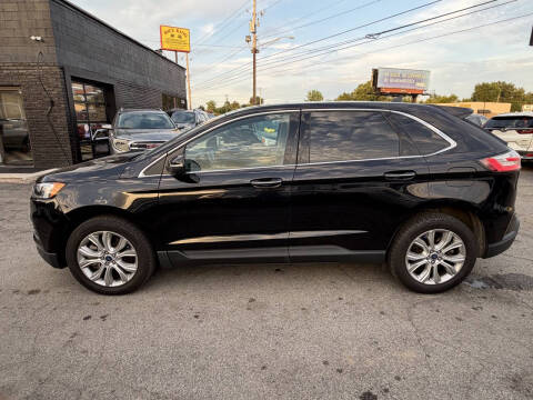 2022 Ford Edge Titanium