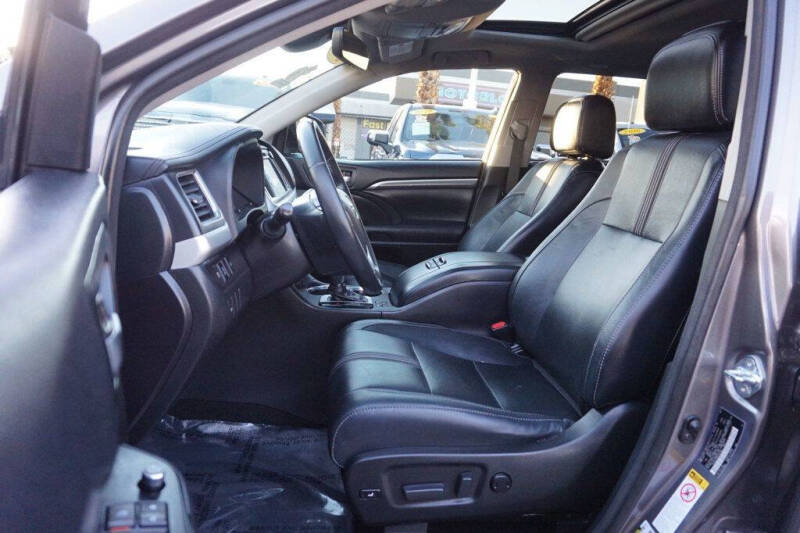 2017 Toyota Highlander