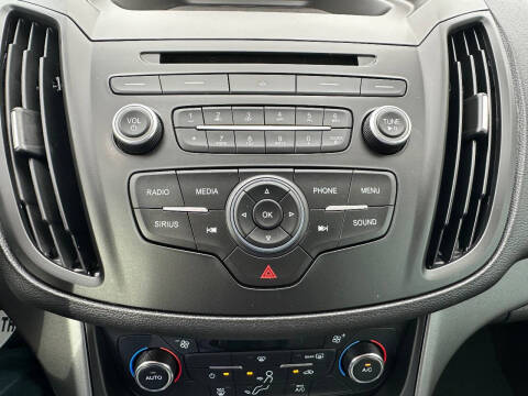 2017 Ford C-MAX Hybrid SE