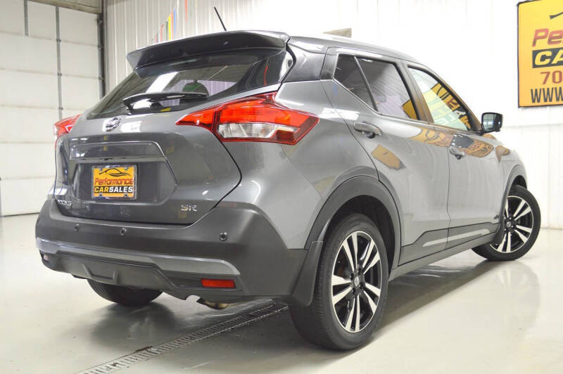 2020 Nissan Kicks SR