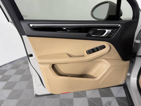 2020 Porsche Macan S