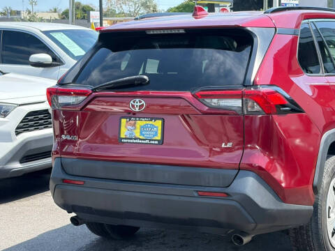 2020 Toyota RAV4 LE